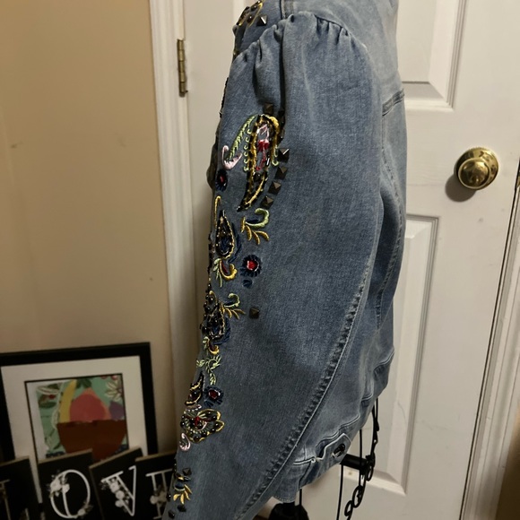 Boston Proper Paisley Embroidered & Embellished Puff Sleeve Denim Jacket - Picture 9 of 12